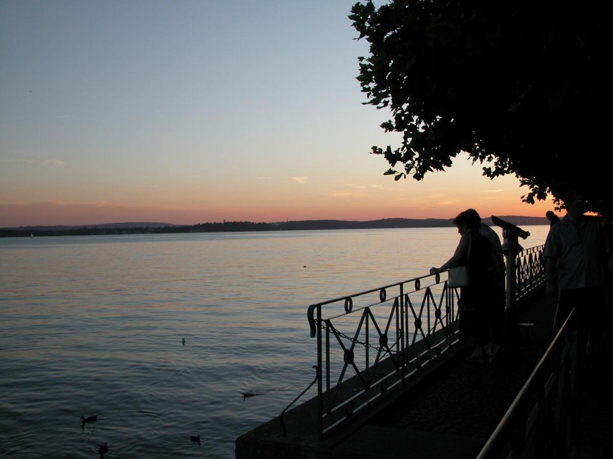 Seehotel Zur Muenz Meersburg Exterior foto