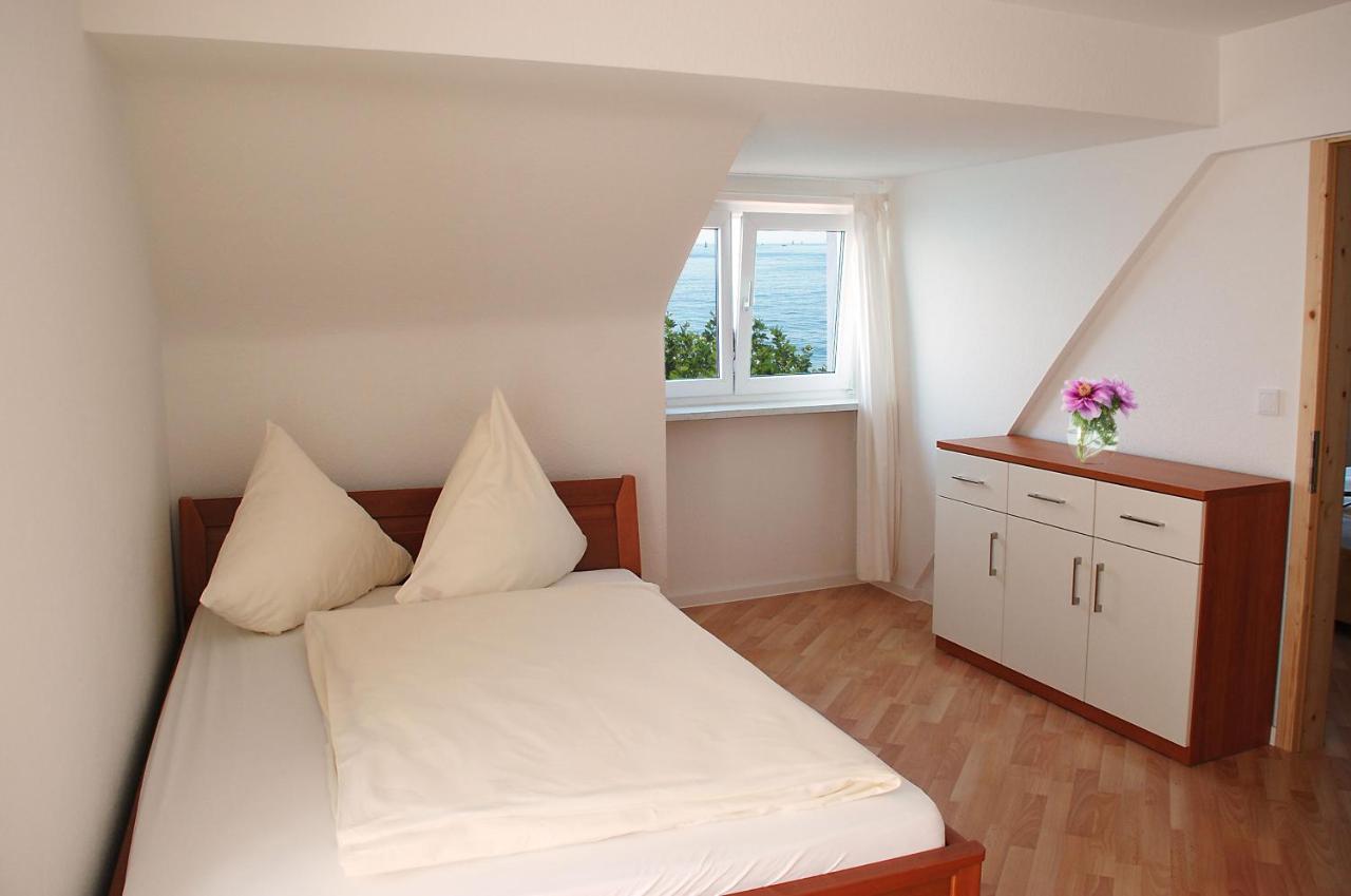Seehotel Zur Muenz Meersburg Exterior foto