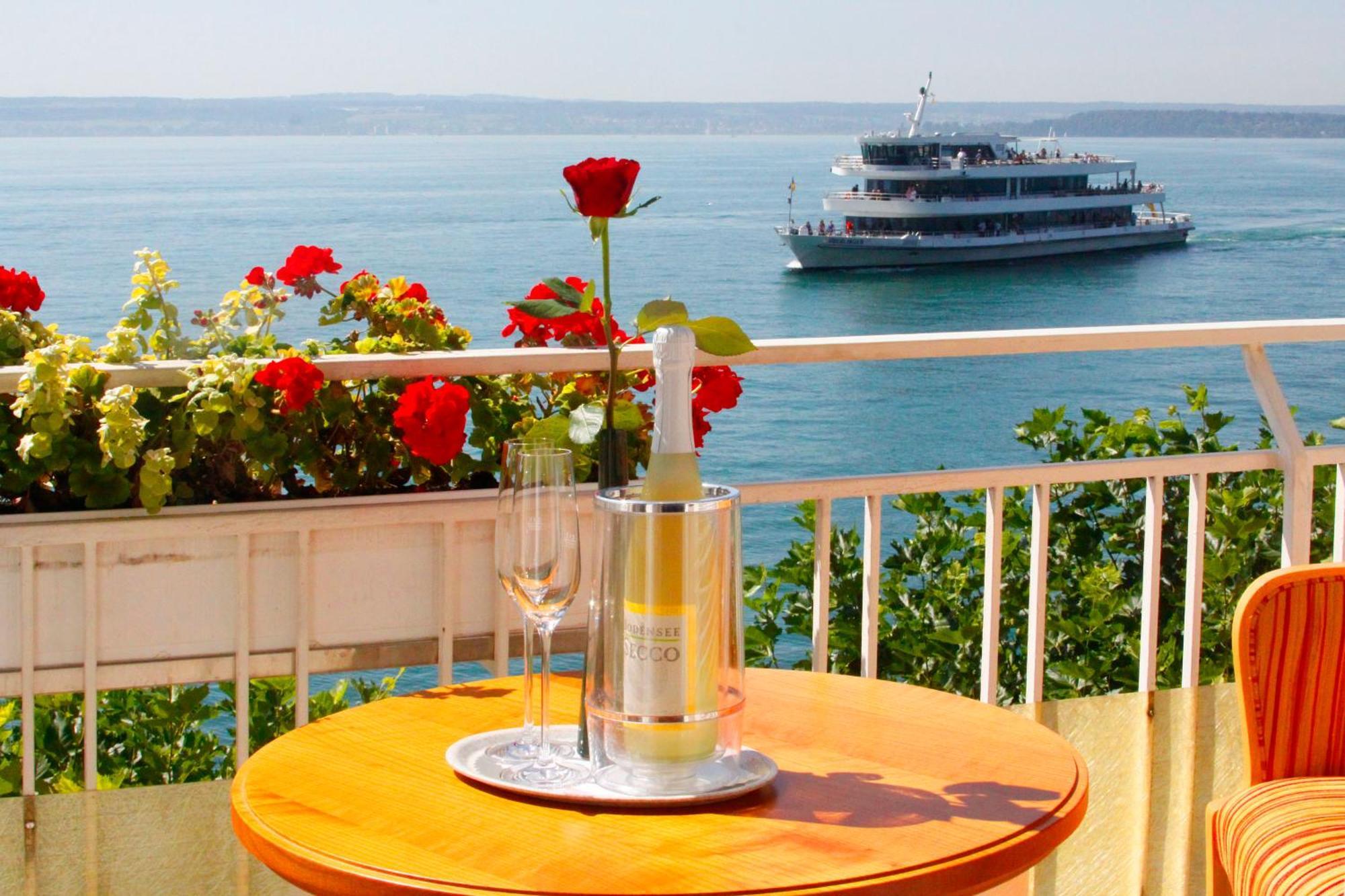 Seehotel Zur Muenz Meersburg Exterior foto